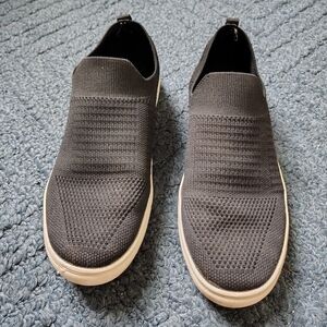 Catherine Malandrino Women's Size 6/6.5 Black Slip-on Shoes